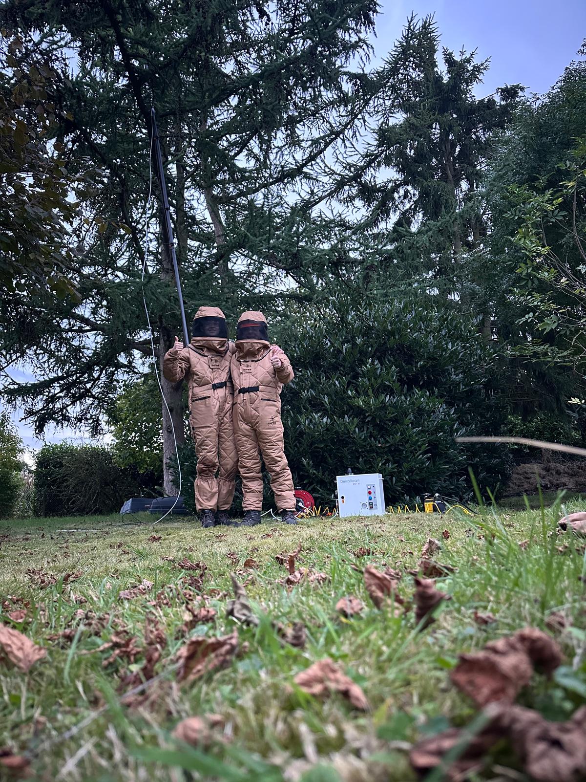 Velutina Abwehrduo – Einsatz mit Teleskoplanze